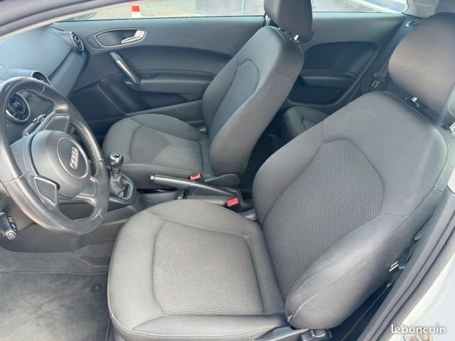 Audi a1 1.2 tfsi 86 ambiente (image 4)