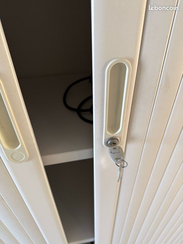 Armoire portes coulissantes (image 8)
