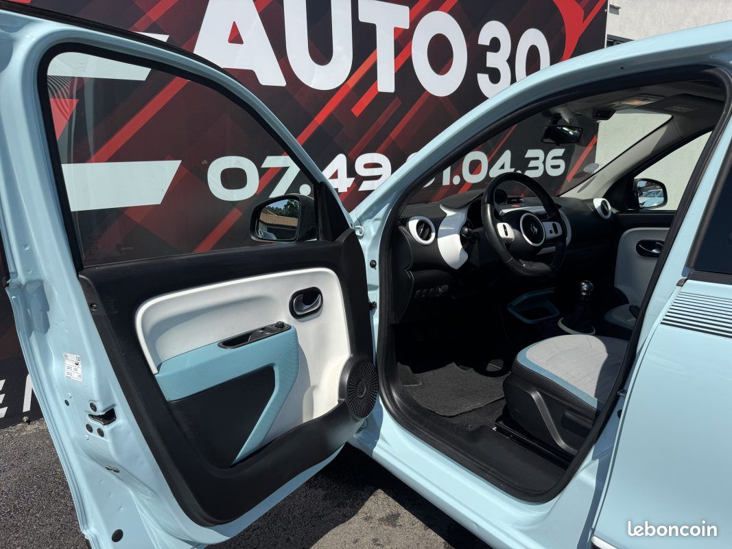 Renault twingoiii 0.9 tce 90 energy zen 2015 (image 18)