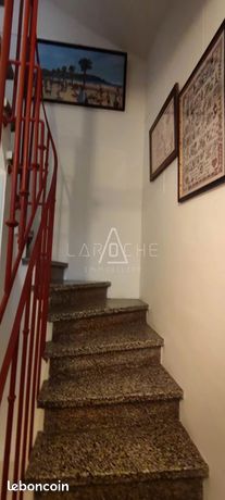 https://img.leboncoin.fr/api/v1/lbcpb1/images/66/99/d0/6699d0af8840af51c42bd47d43ae989b8b6eb4d0.jpg?rule=ad-image