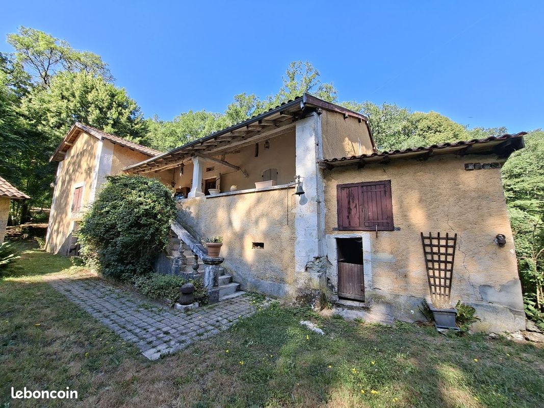 Maison 5 pièces 100 m² · à Bussac · 100 m² · 296 800 €