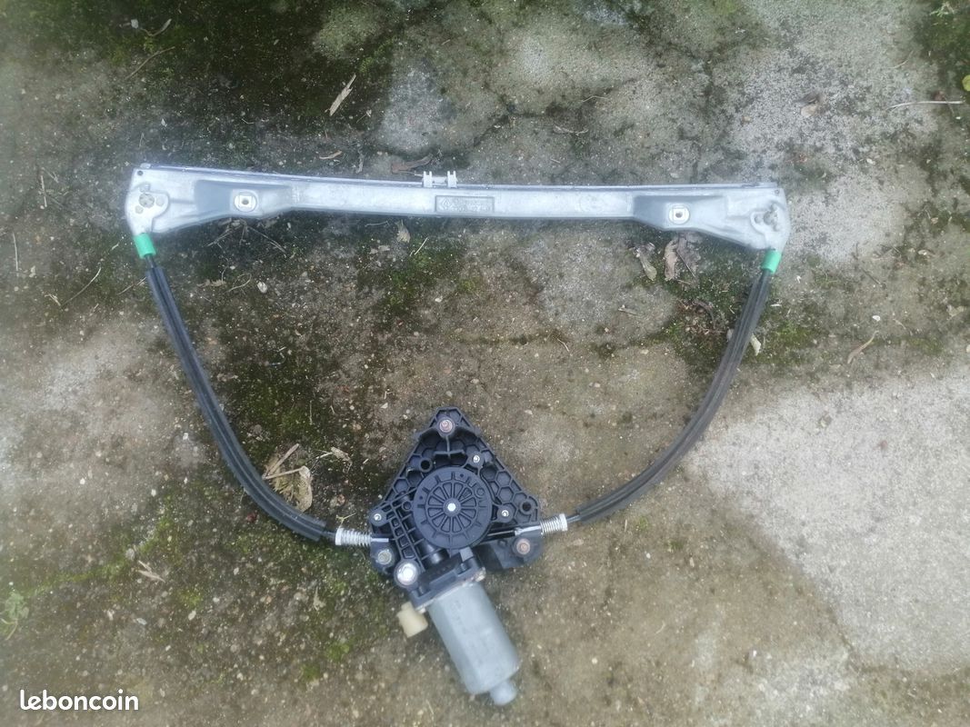 Lève vitre AVD électrique clio 2 ph1 (image 2)