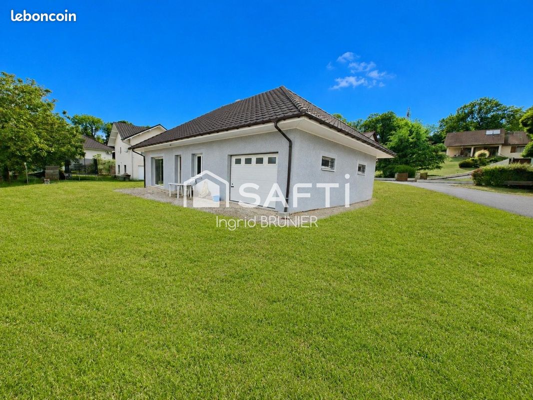 Maison 3 pièces 85 m² · à Saint-Pierre-de-Curtille · 85 m² · 340 000 €