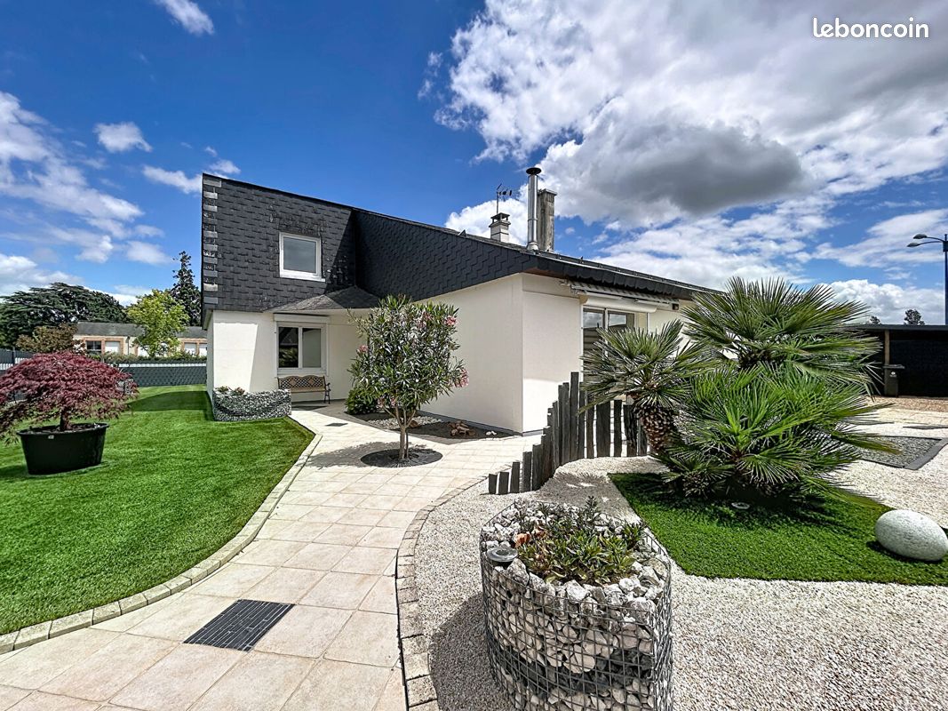 Maison 6 pièces 136 m² · à Saint-Barthélemy-d'Anjou · 136 m² · 375 000 €