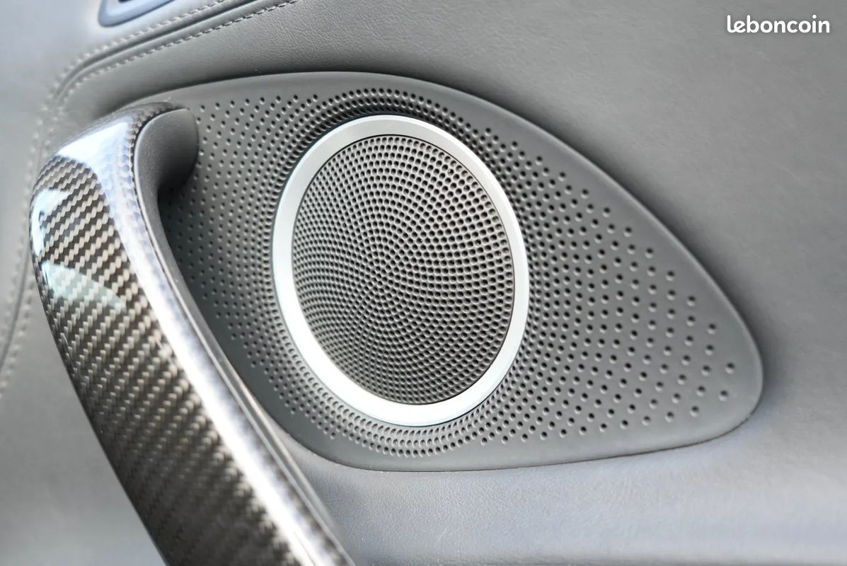 Audi R8 5.2 V10 FSI 525ch R tronic 6 - Suivi d'entretien / HiFi Bang&Olufsen / Caméra de recul / Pack Carbone / Maintien de charge (image 45)