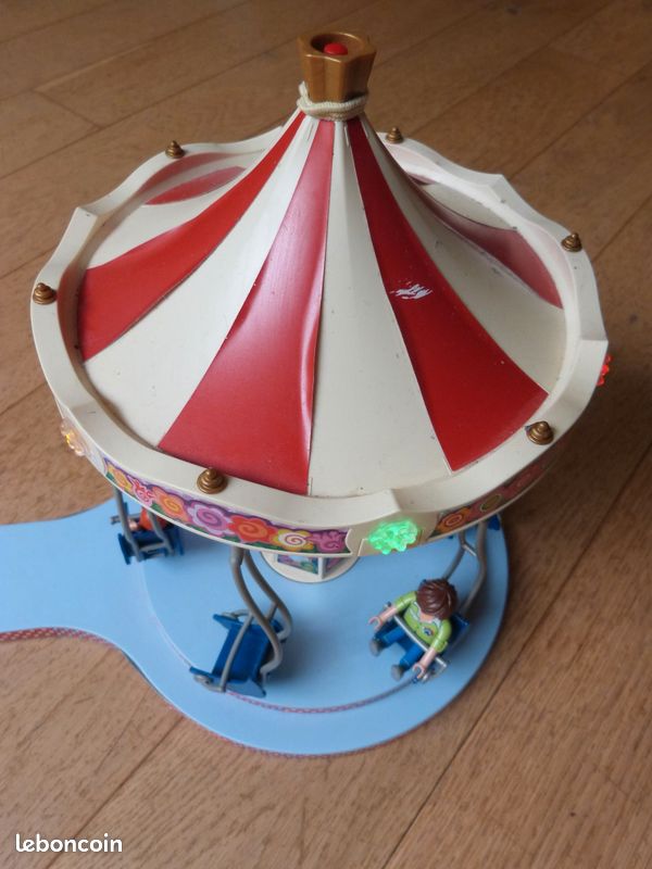 PLAYMOBIL 5548 Giostra Volante Con Luci LED Colorate, Azionamento Manuale Ed Elettrico, Giocattolo Per Bambini Da 4 Anni In Su - 6