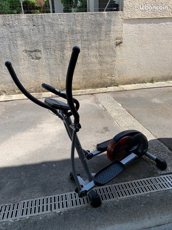 Vélo elliptique (image 1)
