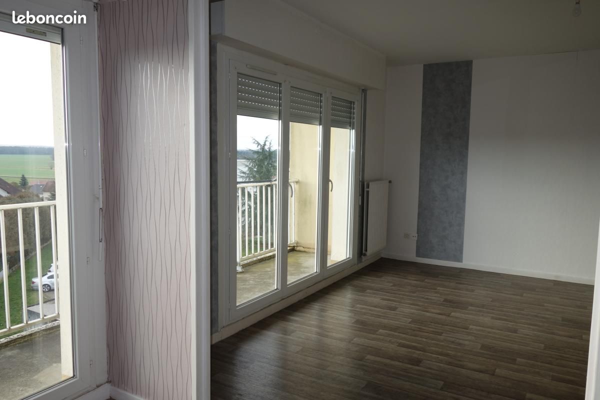 Appartement 4 pièces 82 m² · à Rambervillers · 82 m² · 305 €/mois