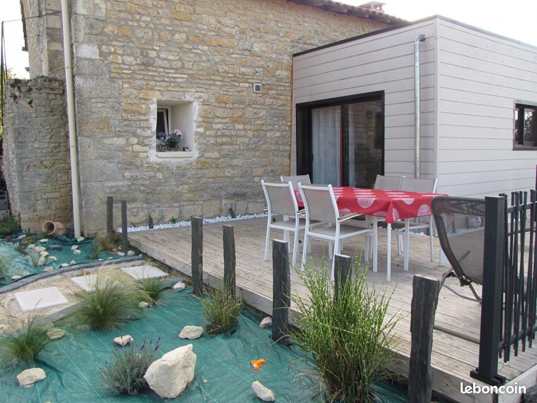 Maison 4 pièces 115 m² - Vanzay 79120 (image principale 0)