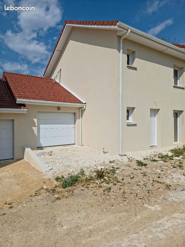 Maison 4 pièces 91 m² · à Flachères · 91 m² · 205 000 €