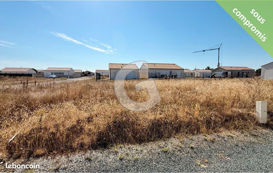 Terrain 339 m² · à Saint-Vincent-sur-Jard · 339 m² · 91 825 €