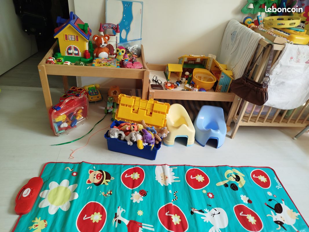 Jouets enfants bébé vide salle de jeux (image 1)