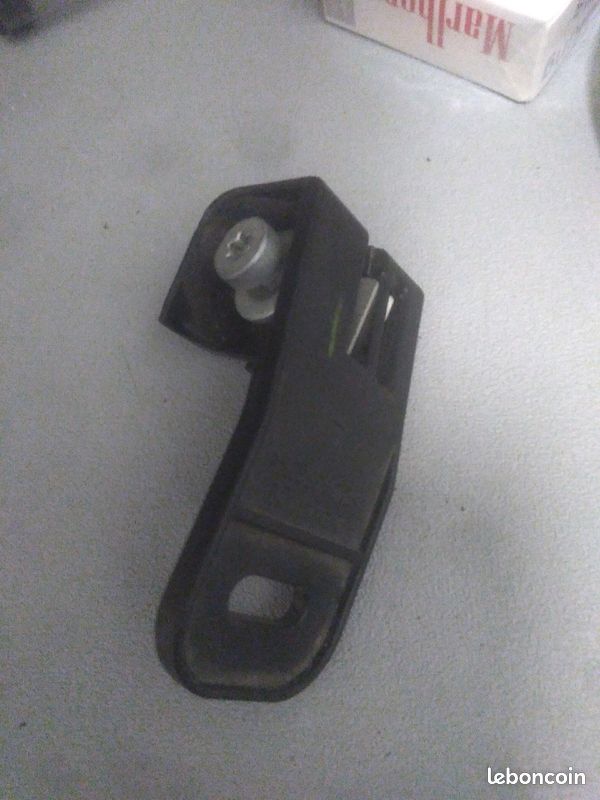 Support (butée) Avant Gauche Pour BMW Série 1 E81/E82/E87/E88 (2004-2012) - Référence OEM 51647120823 - Pièce De Rechange