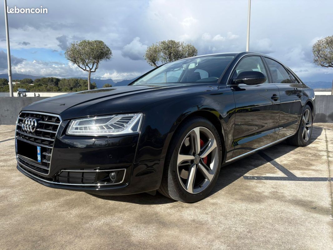 AUDI A8 3.0 V6 TDI QUATTRO — photo 1