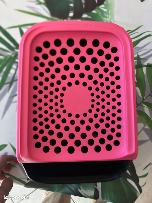 Set de Coffres Tupperware : Un Rangement Pratique pour une Cuisine Organisée