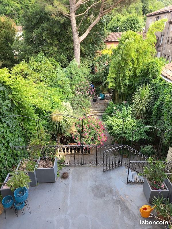 Maison 8 pièces 240 m² · à Mazamet · 240 m² · 265 000 €