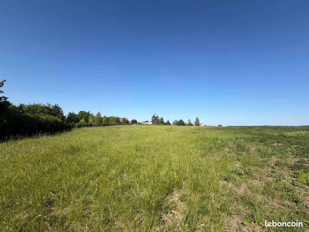 Terrain à bâtir de 605 m² à GUAINVILLE (28) · 79 900 €