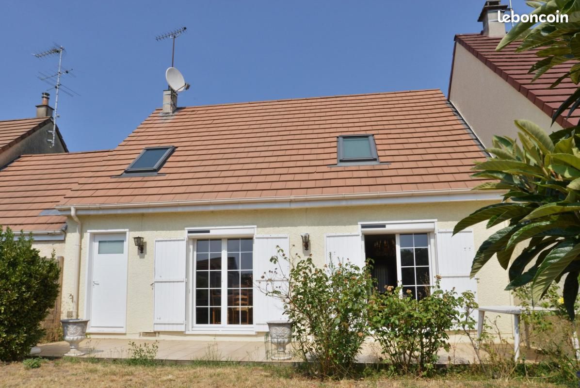 Maison 5 pièces 91 m² · à Crosne · 91 m² · 359 000 €