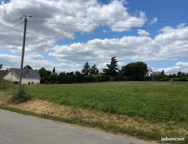 Terrain 869 m² Tremblay Les Villages · à Tremblay-les-Villages · 50 000 €
