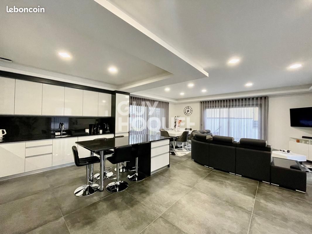 Maison 4 pièces 126 m² - Villenave-d'Ornon 33140 (image principale 0)