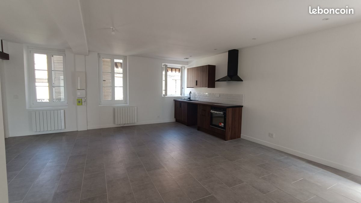 Appartement 4 pièces 105 m² · à Pacy-sur-Eure · 105 m² · 1 000 €