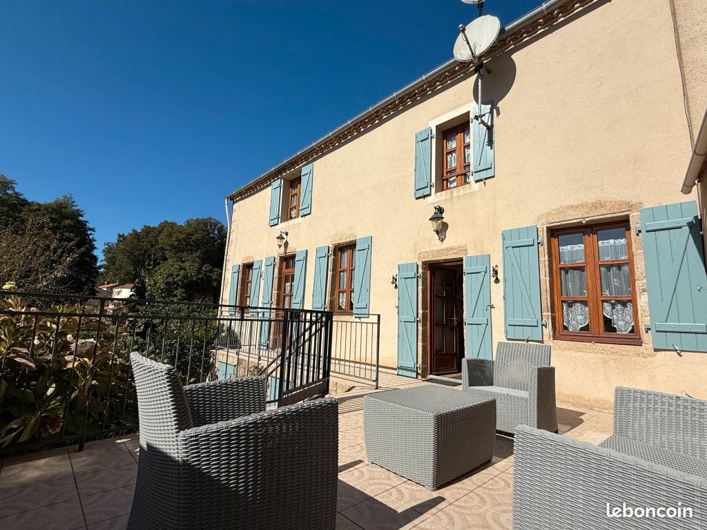 Maison 6 pièces 114 m² · à Mortagne-sur-Sèvre · 114 m² · 291 200 €