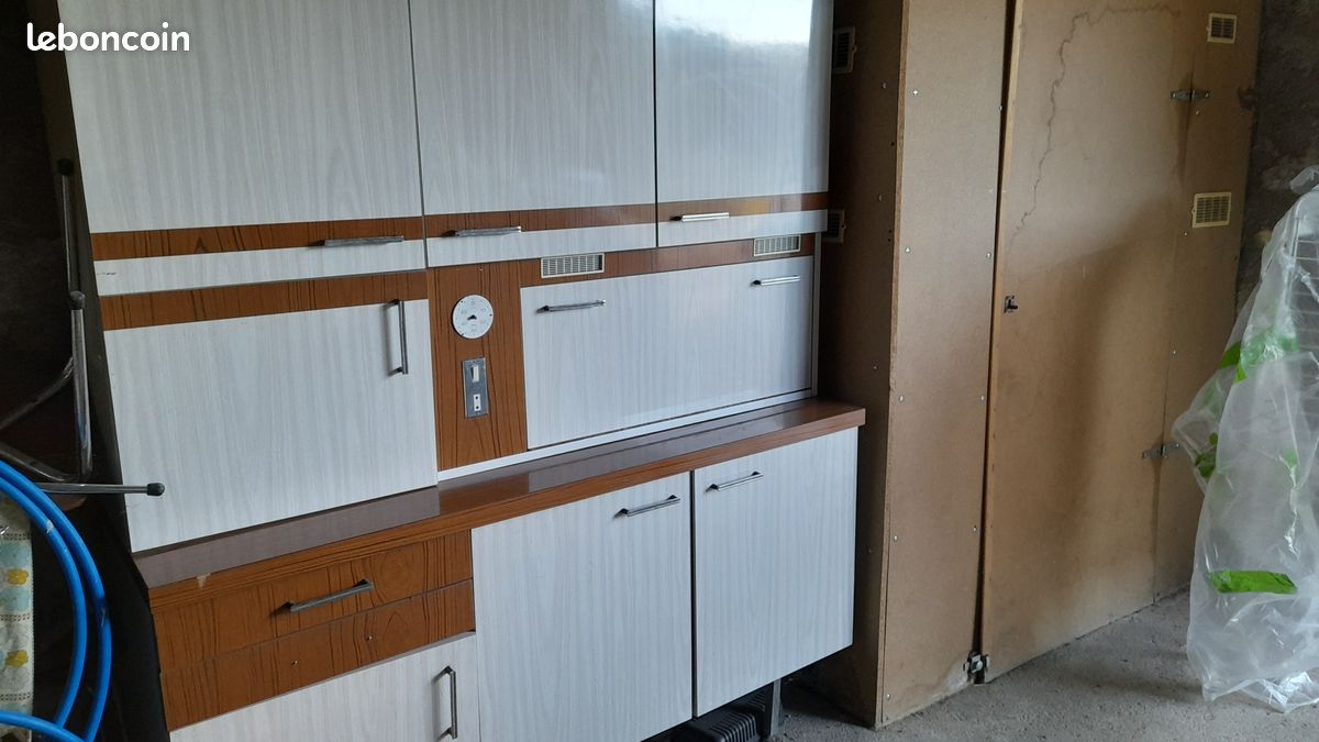 Buffet formica année 60 (image 1)