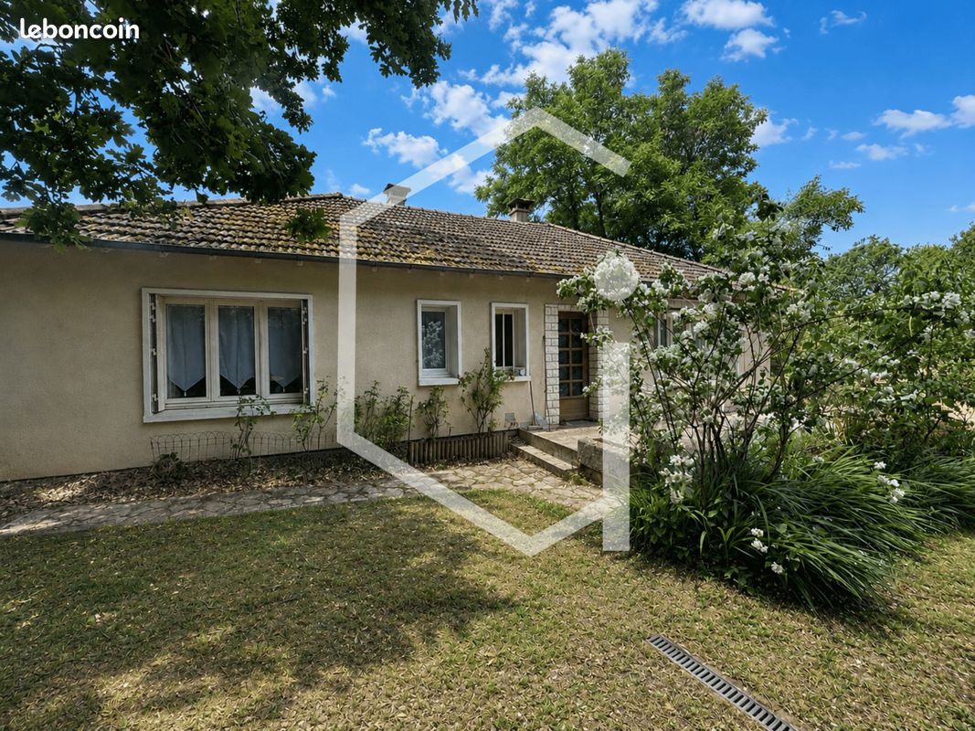 Maison 4 pièces 90 m² · à Léré · 90 m² · 147 000 €