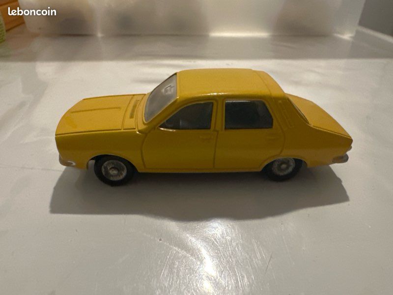 Dinky Toys Renault 12 Réf 1424 – Miniature Collection échelle 1/43 Ancienne