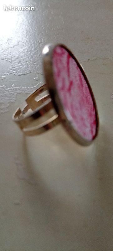 Bague de créateur argent et rose réglable (image 2)