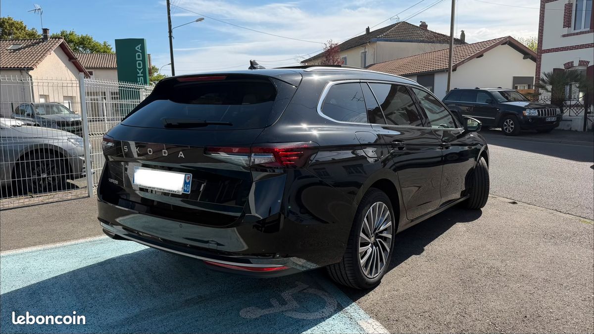 Skoda Superb Combi 1.5 TSI mHEV 150ch ACT DSG7 Laurin&Klement (image 4)