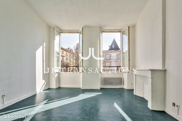 Studio 1 pièce 26 m²