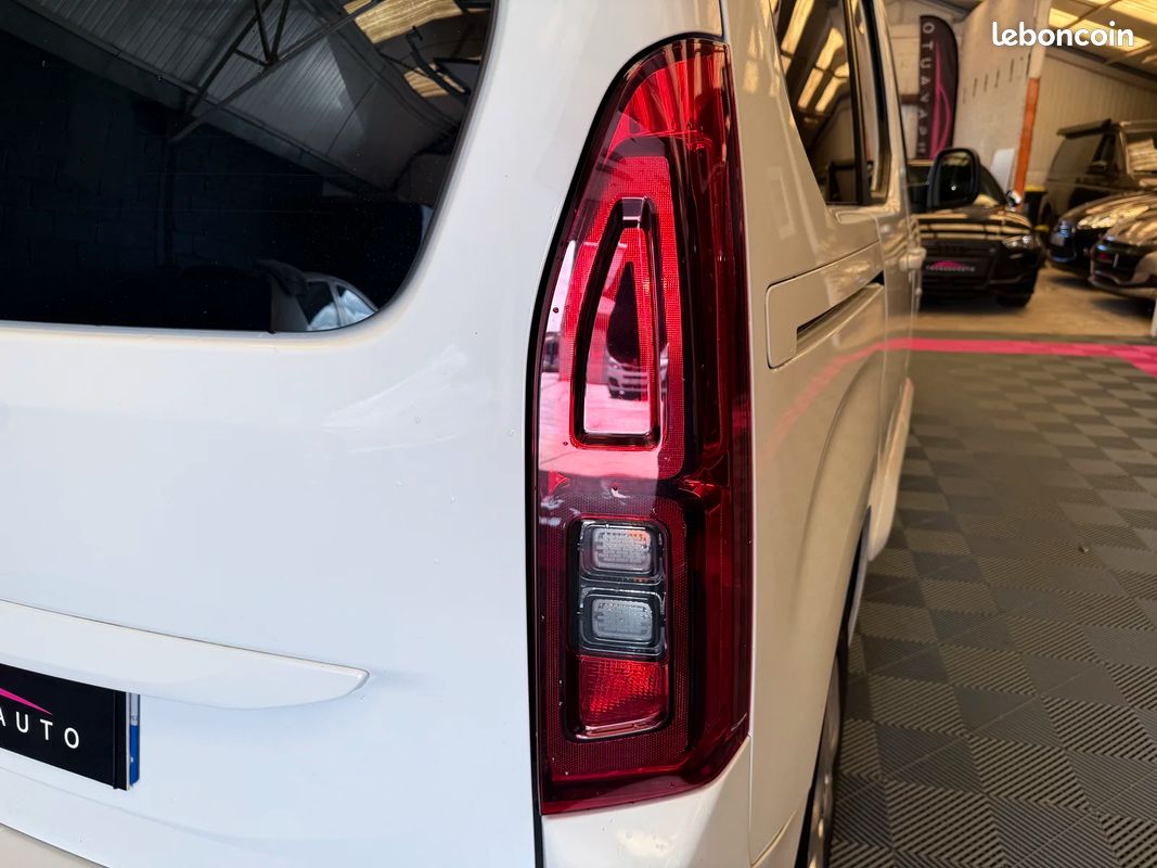 Opel COMBO Elegance Pack L2H1/XL Elegance (image 10)