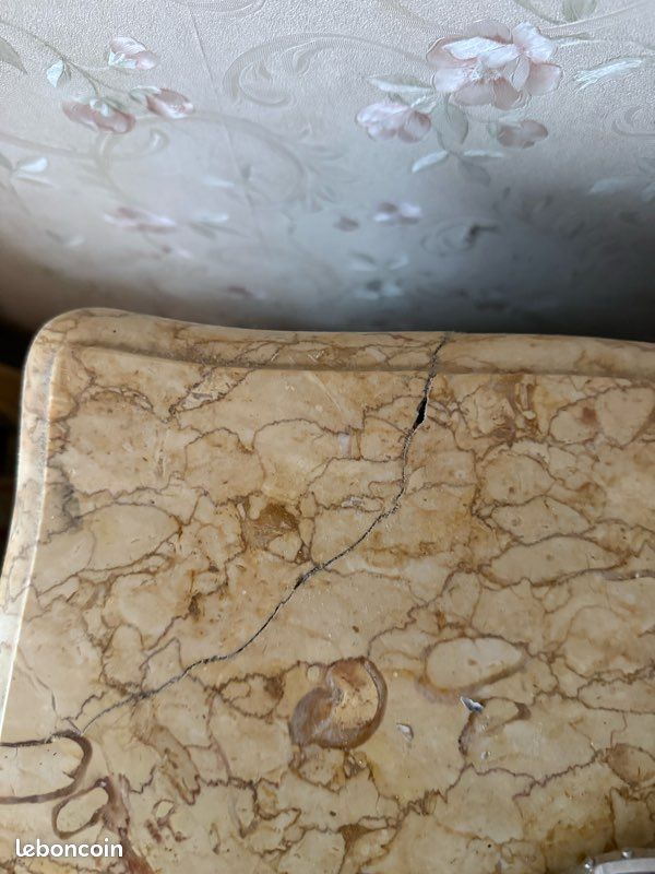 Lot de 2 tables de chevets Louis XV en marbre rose (image 6)