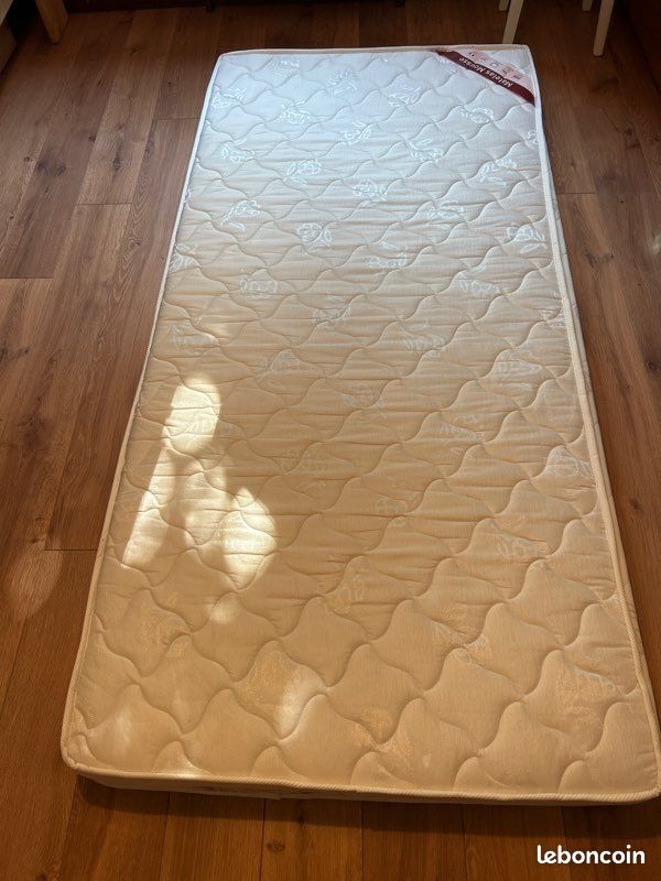Cède matelas mousse une personne neuf (image 3)