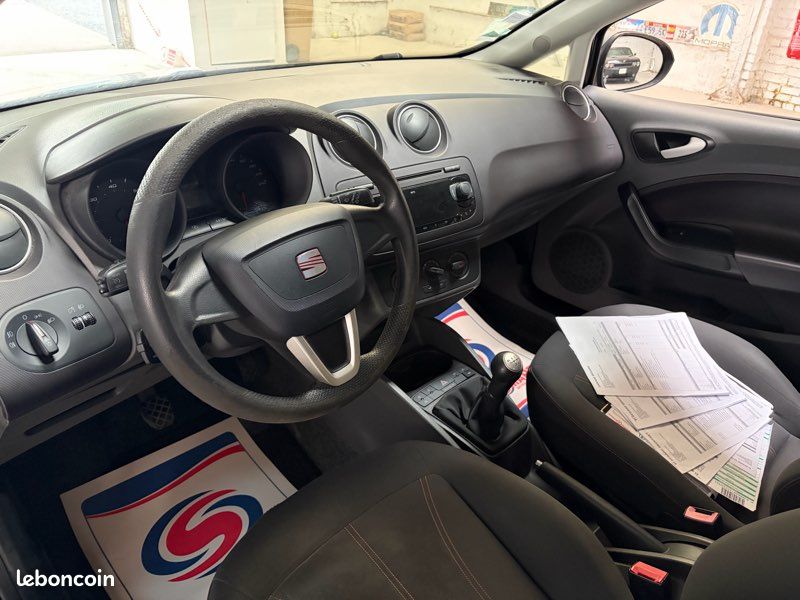 Seat Ibiza 1,2 TDI 75 Chvx « Climatisation,Régulateur de Vitesse » (image 4)