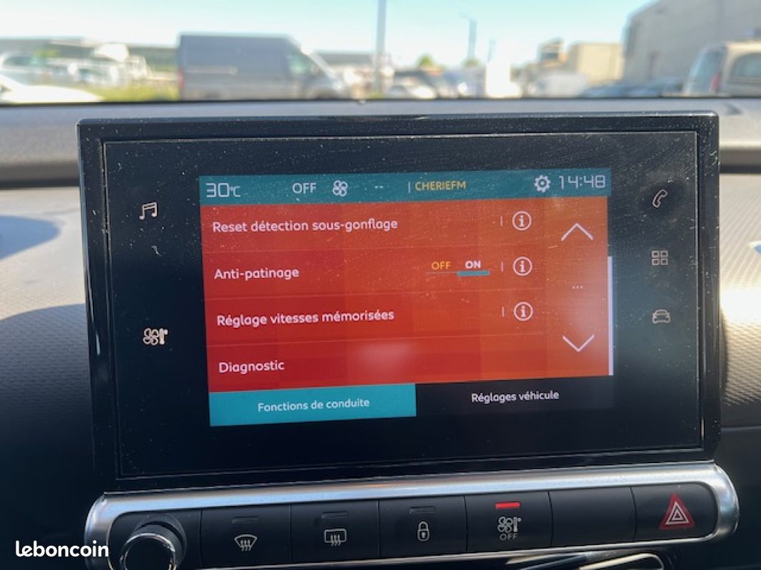 CITROEN C4 CACTUS PureTech 110 SS BVM6 Feel / VENTE DESTINÉE UNIQUEMENT A PROFESSIONNEL DE L'AUTOMOBILE (image 26)