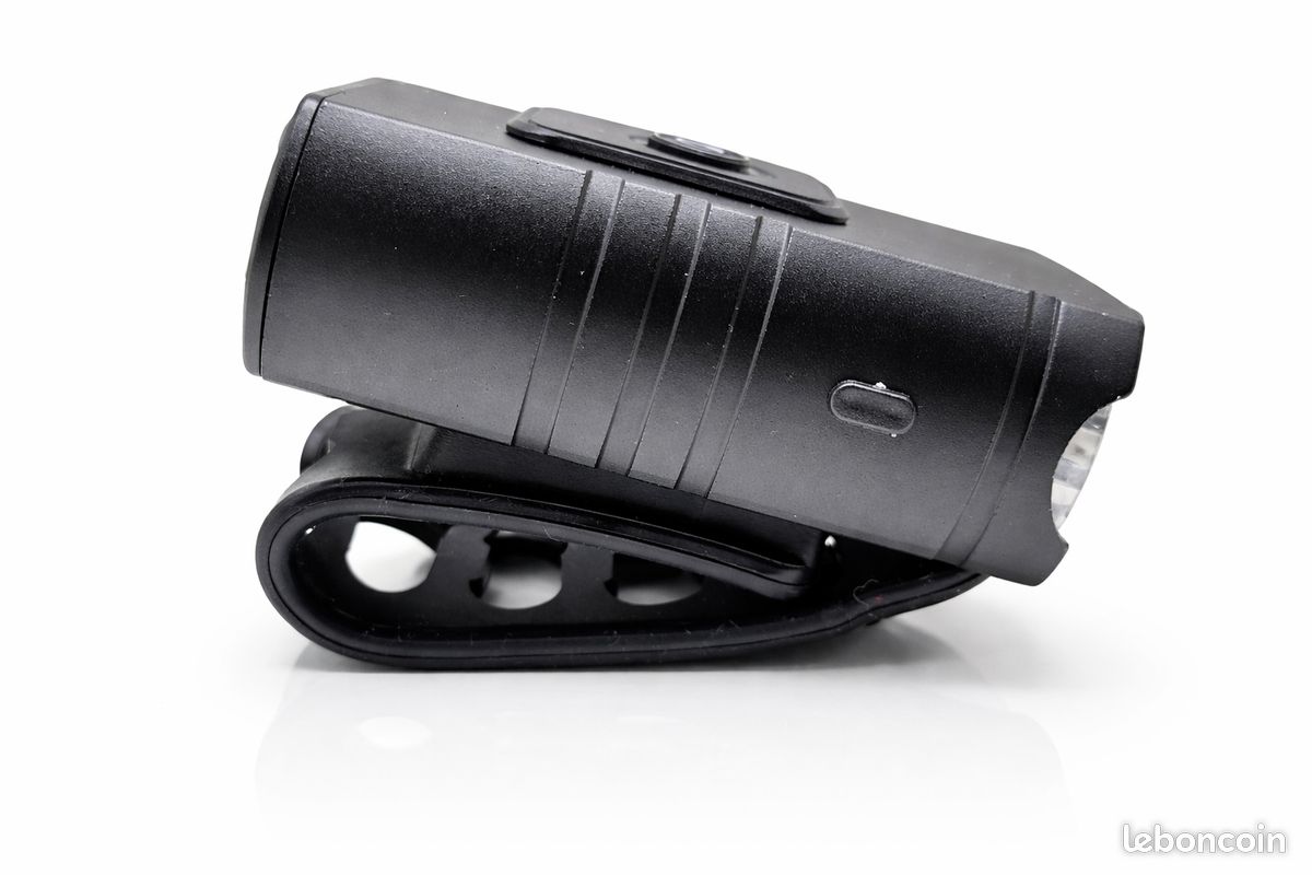 Phare Avant Vélo Kijli BK-01 LED - Recharge USB - Noir - 3 Modes