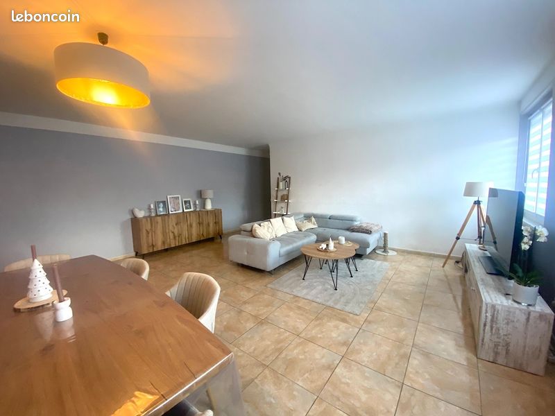 Immeuble 240 m² · à Aire-sur-l'Adour · 240 m² · 322 000 €