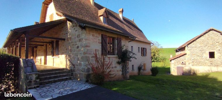 Propriété 10 pièces 327 m²