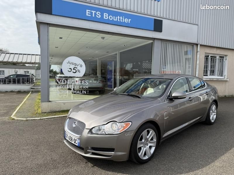 Jaguar XF 3.0 V6 D Luxe Premium (image 1)