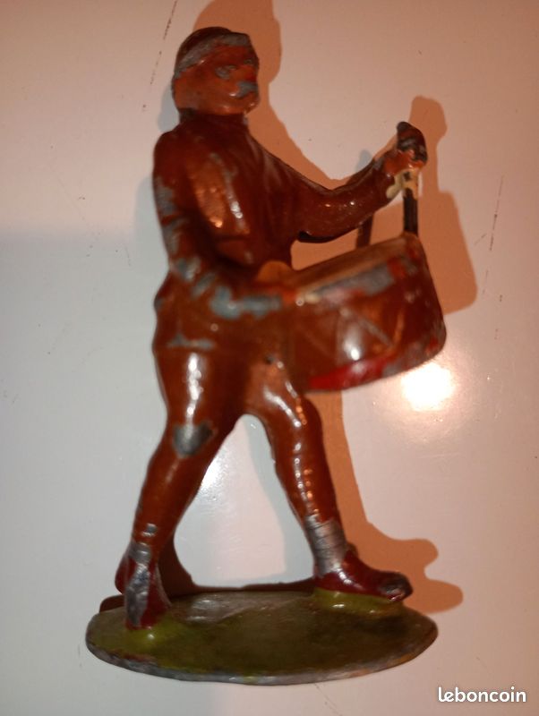 MILITARIA 5 SOLDATS de plomb de la marque Starlux (réf: 10/24) EUR 20