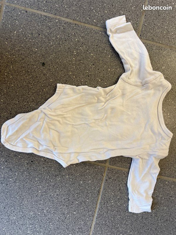 Bodies (image 9)