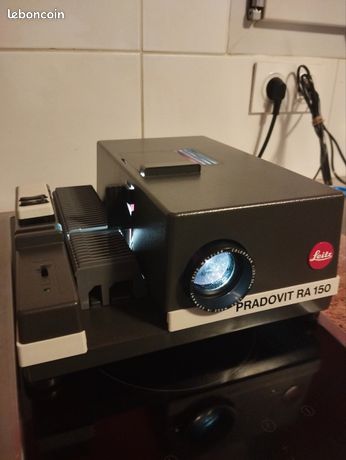 leitz - projecteur de diapositives Prado - métal
