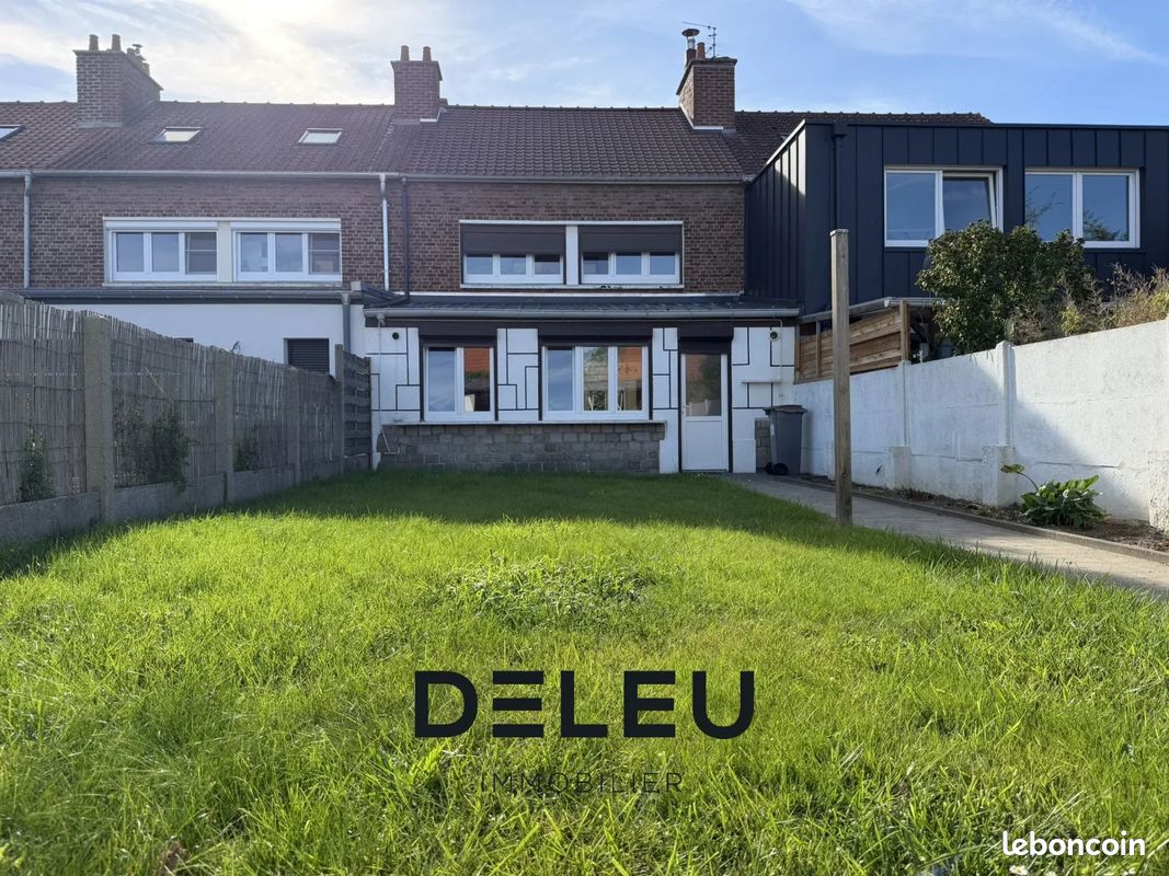Maison 5 pièces 102 m² · à Wambrechies · 102 m² · 355 000 €