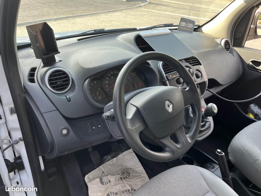 RENAULT KANGOO MAXI 1.5 DCi 95ch BVM6 vitré (image 14)