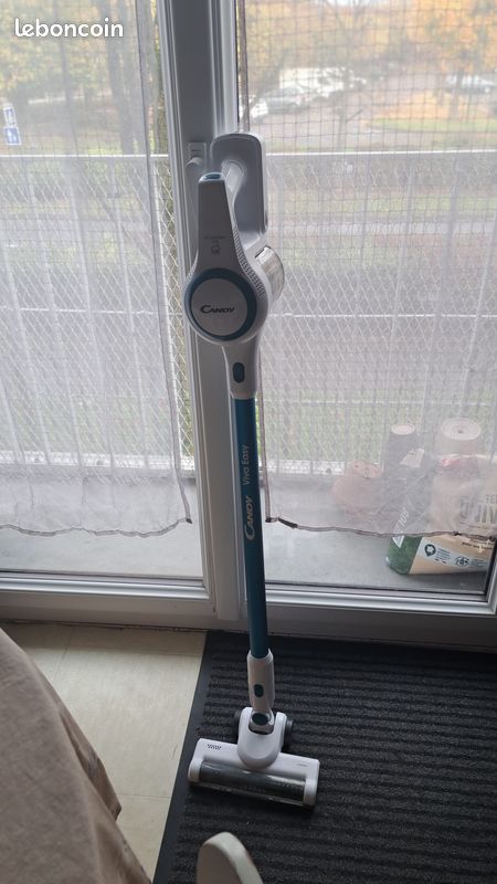 Aspirateur sans fil Électroménager