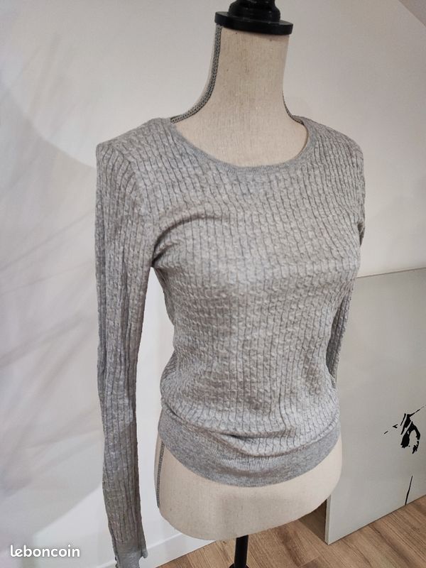 Pull torsadé gris clair (image 2)