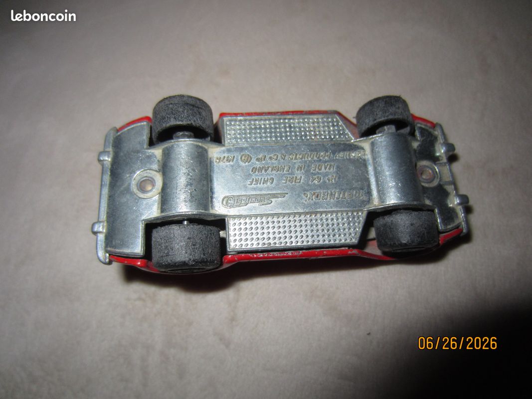 Voiture matchbox fire ghief numéro 64 (image 3)