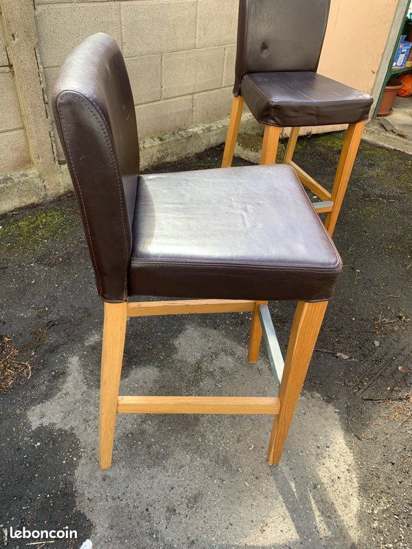 Table haute plus fauteuils (image 6)